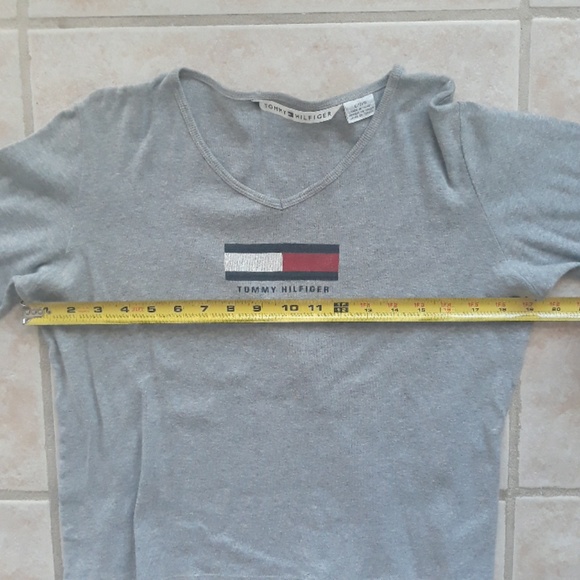 *Host Pick*Tommy Hilfiger long sleeve top - Picture 6 of 7